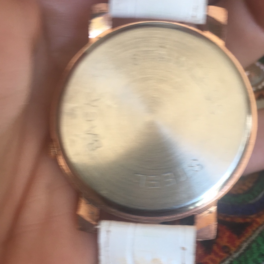 Hello Kitty Watch - Picture 4 of 4